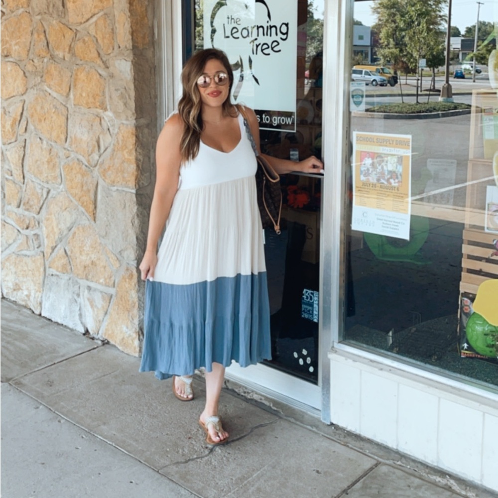 Wishlist Three-Tone Tiered Maxi Dress in White, Beige & Gray